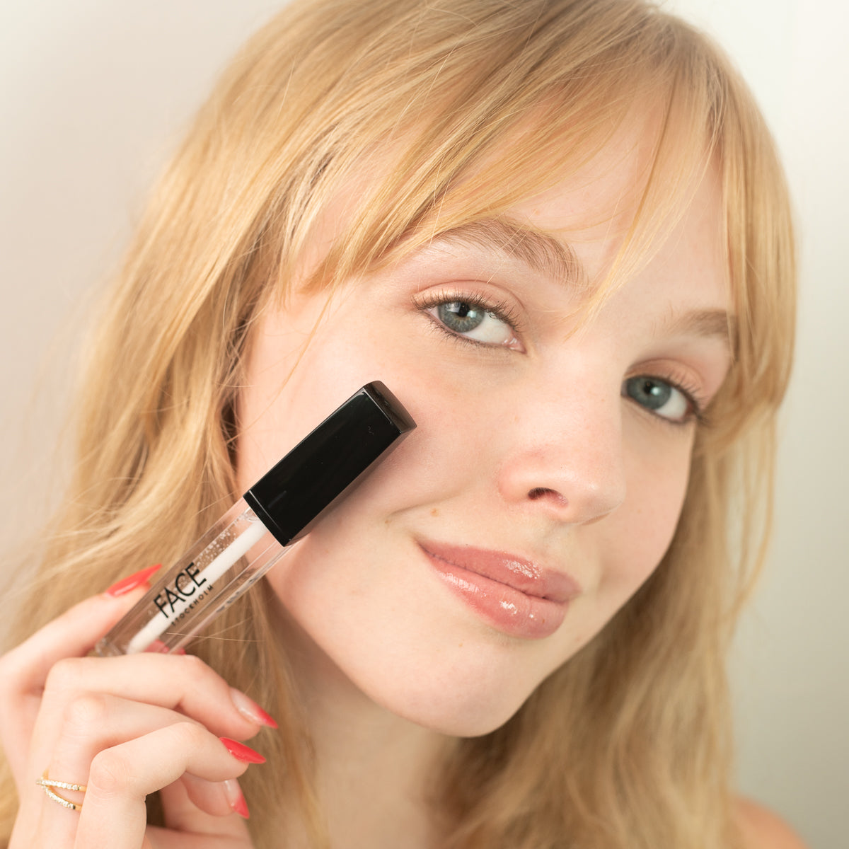 Glow Lip Gloss - Puddle