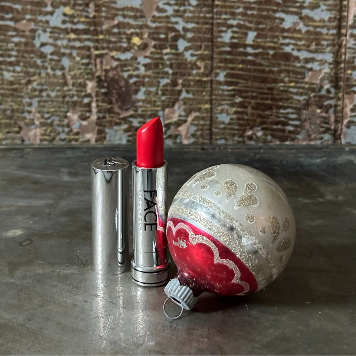 Cream Lipstick Library - hidden