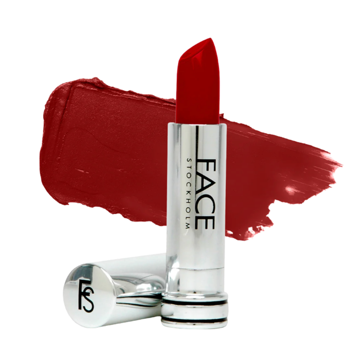 Cream Lipstick Library - Look